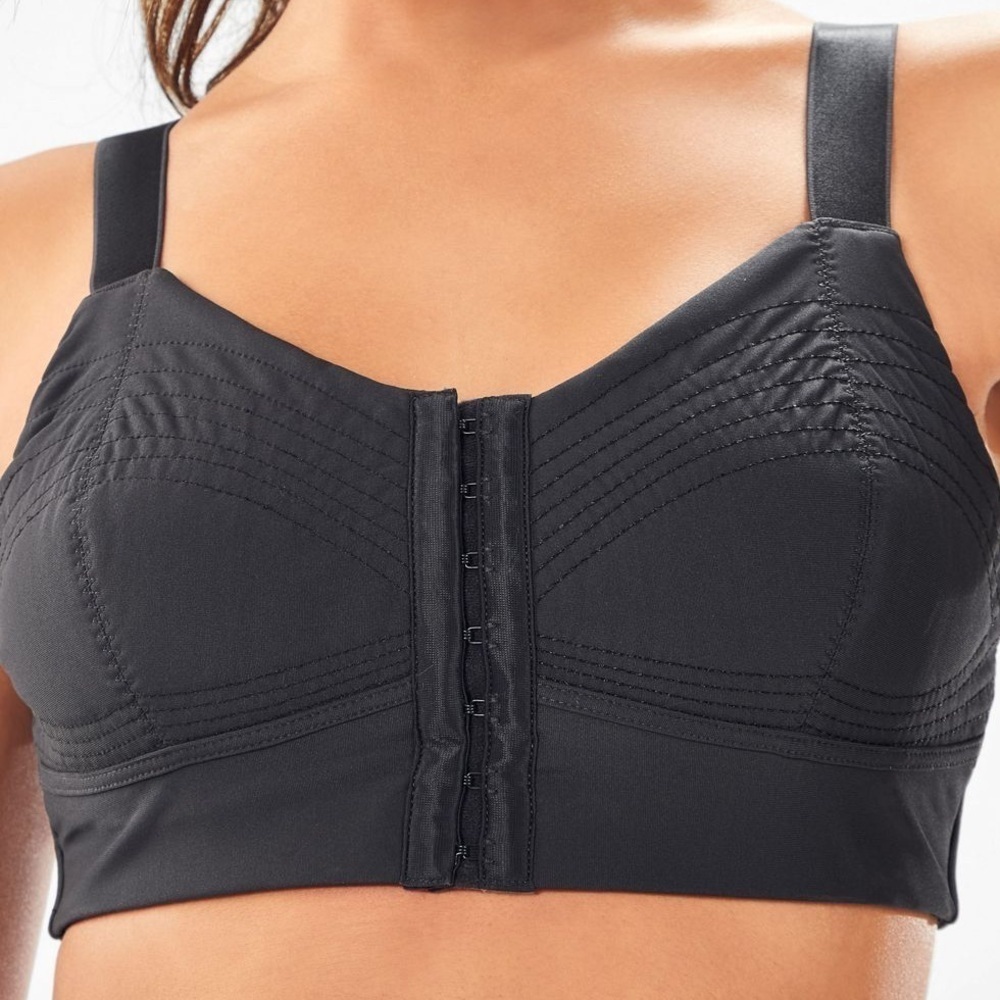 Fabletics Ines Low Impact Sports Bra black size small NWT
